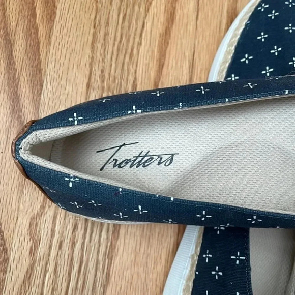 Trotters Comfort Espadrilles 8M Navy Cloth White Design Rubber Sole Jute Detail - Picture 6 of 7